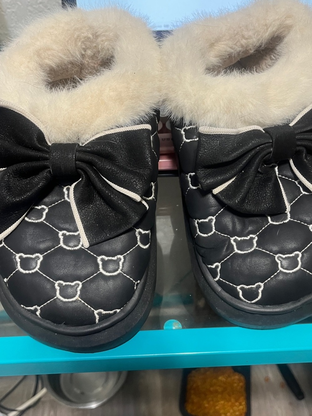 Bear Print Quilted Slippers With Bow